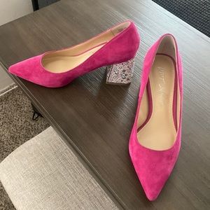 NEW!!! 6.5 pink Betsey Johnson block heels